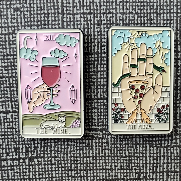 Set of 2 Enamel Pins Wine + Pizza Tarot card pins - Picture 3 of 4
